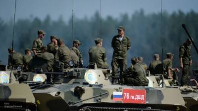 Десантники высадятся на полигон Капустин Яр в ходе учений "Кавказ-2020"
