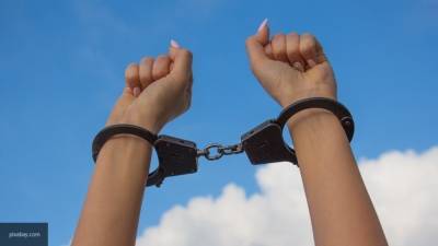 Полиция Подмосковья задержала девушку за прогулку без одежды