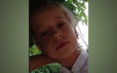 11-летняя девочка с голубыми глазами бесследно пропала в Одессе: фото и особые приметы