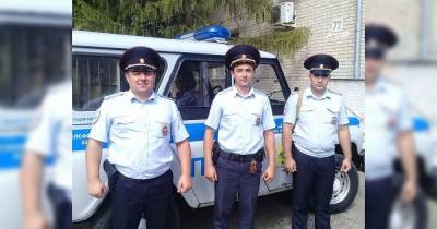Полицейские спасли троих человек из горящей квартиры в Краснодарском крае
