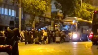 Полные автобусы ортодоксов в Иерусалиме: "А мы возвращаемся с митинга"