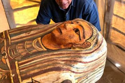 В древнеегипетском некрополе обнаружили 27 саркофагов, возраст которых превышает 2500 лет