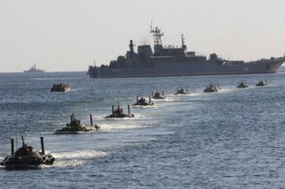 Россия заблокировала морские подходы к Крыму, - разведка