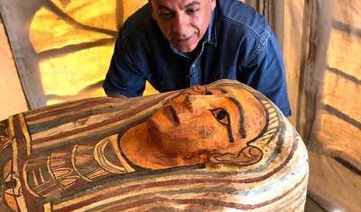 Археологи нашли в Египте сразу 27древнейших саркофагов