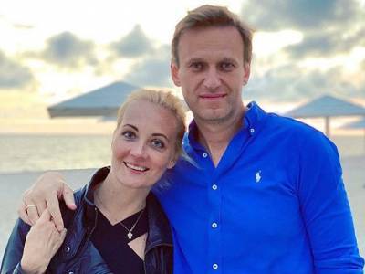 Навальный признался, что жена вернула его к жизни