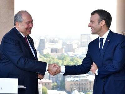Макрон: Франция и Армения могут гордиться основанными на исторических связях насыщенными взаимоотношениями