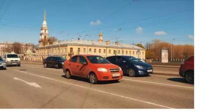 Россиянам рассказали о способах экономии на транспортном налоге
