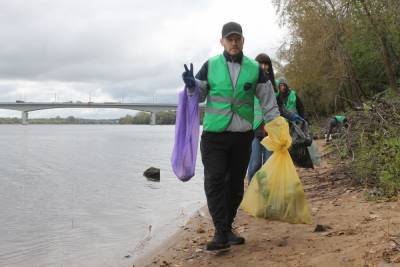 За один день волонтеры собрали в Твери почти 300 кубометров мусора