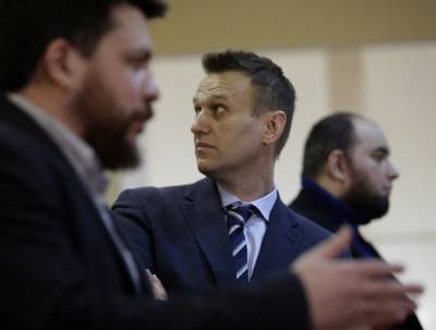 Эксперты не обнаружили следов яда на одежде Навального