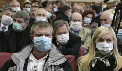 Врач: эпидемии гриппа провоцируют не холода, а замкнутые пространства