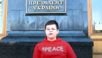 Искалеченный войной на Донбассе подросток призвал Зеленского к миру