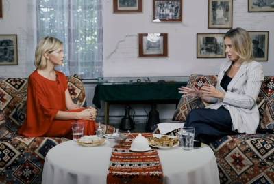 Ксения Собчак нарушила обещание и приехала в Крым ради интервью у Натальи Поклонской