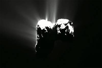 Впервые обнаружено полярное сияние вокруг кометы