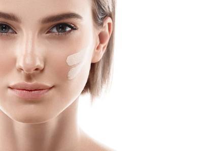 Чистая правда: 12 честных ответов на главные вопросы о базе для макияжа