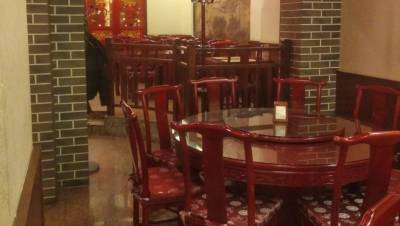 Пока туристов нет: китайские рестораны в Петербурге ищут новую аудиторию