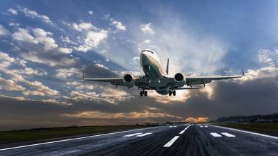 Плавный взлёт: мировые авиаперевозки восстановились на 85% от докризисного уровня