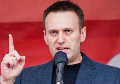 Юрист Илья Ремесло назвал версию с «отравлением» Навального сомнительной