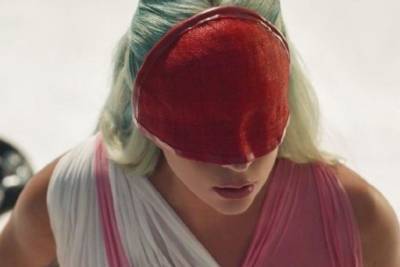 Леди Гага презентовала клип на песню «911» с отсылками к «Ведьмаку» и фильмам Параджанова