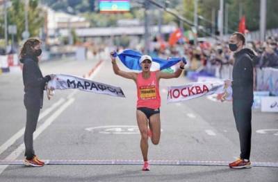 Сардана Трофимова установила рекорд Московского марафона