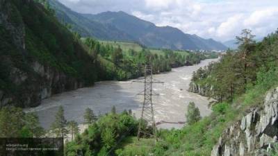 Найдено тело утонувшей в популярной у туристов реке Катунь на Алтае