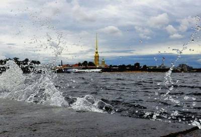В Петербурге 22 сентября ожидается усиление ветра