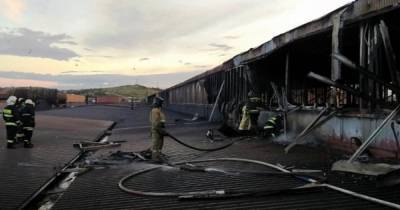 В Магнитогорске произошел крупный пожар в листопрокатном цехе