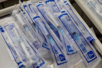 Вакцину от гриппа в Волгоградской области израсходовали на 83,9%