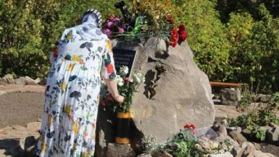 ДНР: В поселке Зайцево открыли мемориал погибшим мирным жителям