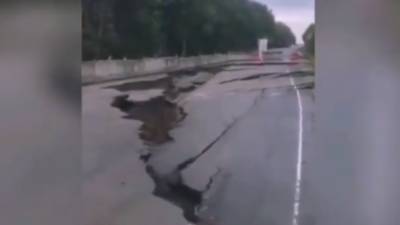 Пользователи Сети делятся видео землетрясения в Иркутской области