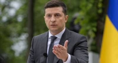 Зеленский ответил на петицию с требованием уйти в отставку