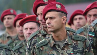 В Болгарии все больше желающих служить в армии