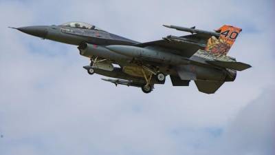 Макет авиабомбы упал на польский город во время учебного полёта истребителя F-16