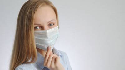 Профессор медицины: "Заражение коронавирусом происходит через нос"