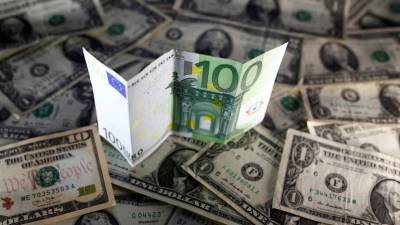 Вячеслав Зайченко - Экономист прокомментировал ситуацию с курсом евро и доллара - russian.rt.com