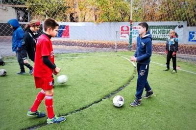 Особенных детей приглашают на футбольные тренировки