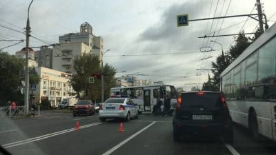 Автобус с пассажирами попал в аварию во Владимире