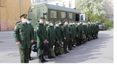Осенью на военную службу призовут 3 000 петербуржцев