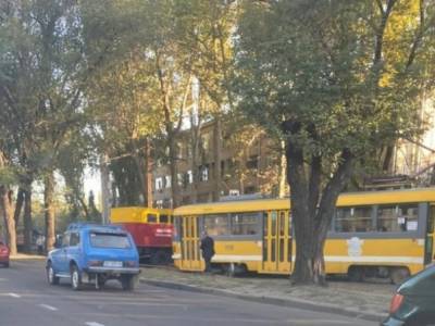 В Николаеве произошла авария на трамвайной линии
