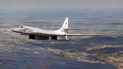 Российские Ту-160 совершили специальный полет вдоль границ Белоруссии