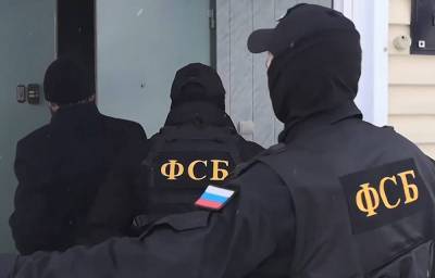 В Крыму задержали двух человек, подозреваемых в призывах к экстремизму
