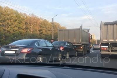 В Рязани из-за массового ДТП образовалась пробка на Московском шоссе