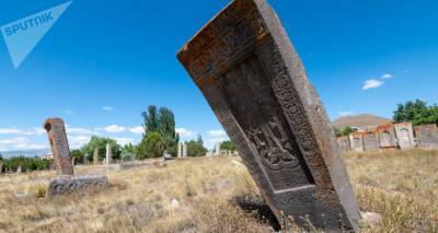 Мужчина в Армении погиб, когда пытался починить хачкар