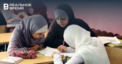 В Казани директриса запретила школьницам носить хиджаб