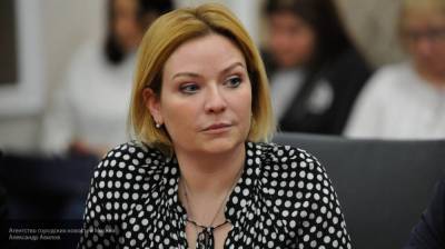 Министр культуры РФ Любимова ушла на самоизоляцию из-за COVID-19 у ее отца