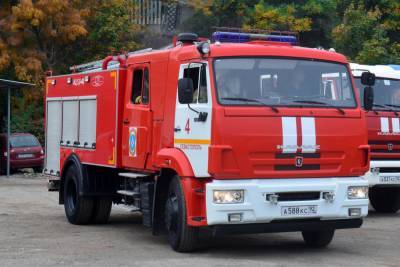 В Севастополе пожар уничтожил цирковой фургон