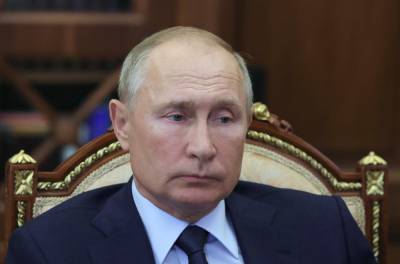 Путин внес в Госдуму законопроекты, касающиеся правительства и Конституционного суда