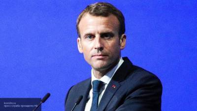 Глава Франции заявил, что Париж работает над разрешением кризиса в Ливии