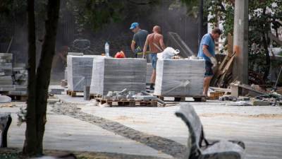 Парки уничтожают бетоном: эколог раскритиковал озеленение Симферополя