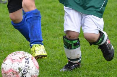 В Швейцарии молния поразила на поле сразу 14 юных футболистов