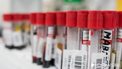 Испания вышла на пик смертности от второй волны коронавирусной инфекции